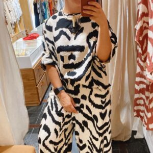 Conjunto Estampado Negro